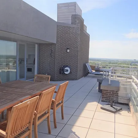 Scorpio Bi With Beautiful Sea Views Apartment *